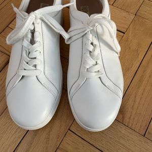 Fit Flop white leather Rally women’s sneakers worn once. One scratch